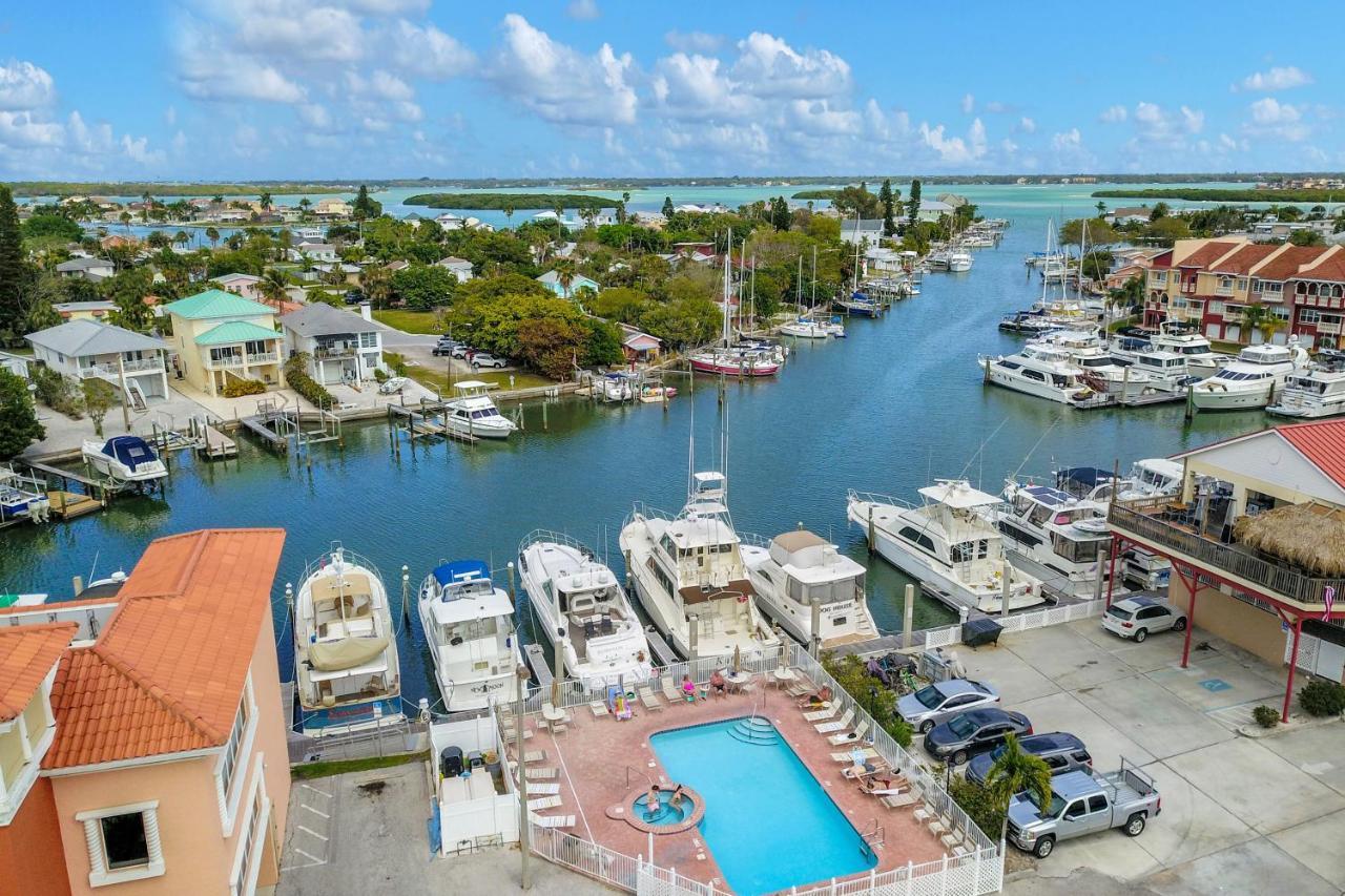 Bay Front Oasis Apartment St. Pete Beach Exterior foto